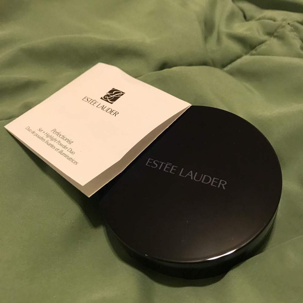 NWOT Estée Lauder Perfectionist Duo Set